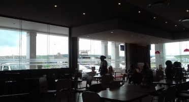 Kandas Cafè Deli inside