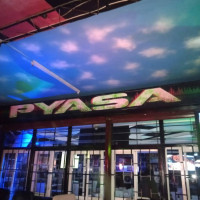 Pyasa Lounge outside