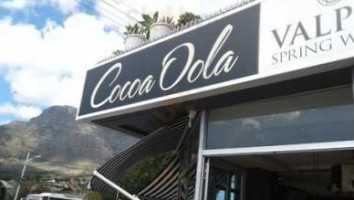 Cocoa Oola outside