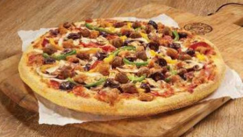 Domino's Pizza Claremont (halaal) food