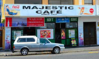 Majestic Cafe outside