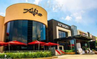 Kream Mall Of Africa outside
