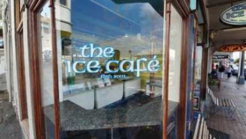 Ice Cafe outside
