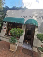 Ana Paula's Coffee Shop outside