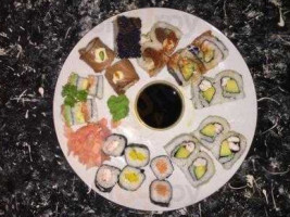 1890 House Sushi food