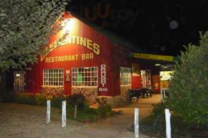Clementines Restaurant Bar Clarens outside