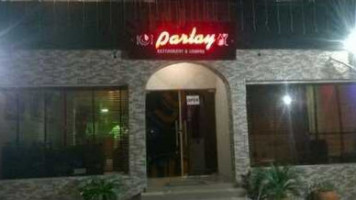 Parlay Lounge outside