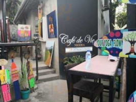 Cafe De Vie food