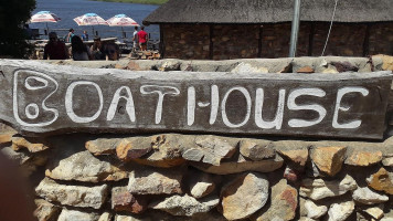 The Boathouse Pizzas Pub outside
