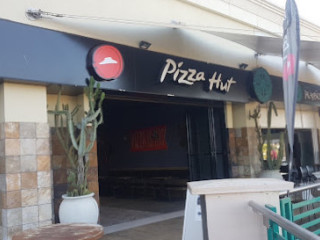 Pizza Hut Riverwalk Mall