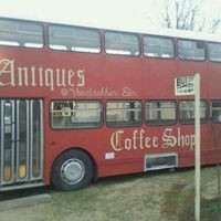 Antiques Coffee Shop Guest House